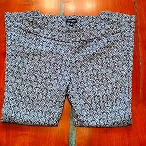 NWOT 16P Roz & Ali stretch ankle pants